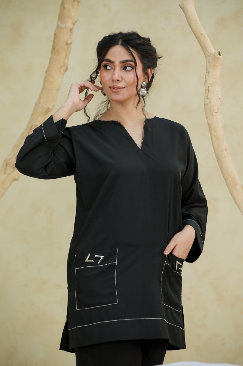 Front Pocket Set with metal details